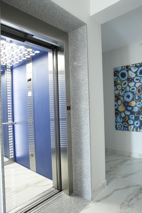 Albatros Suites Vrasná Esterno foto