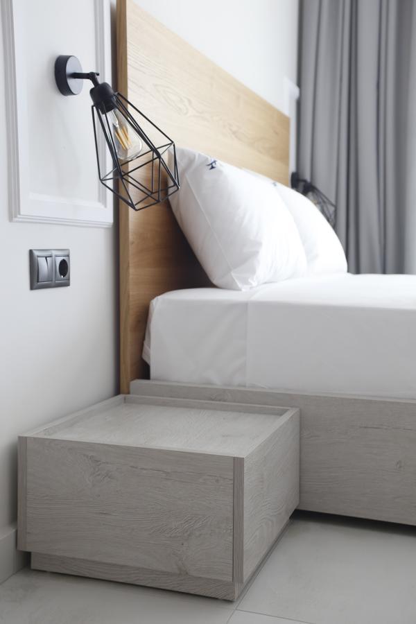 Albatros Suites Vrasná Esterno foto