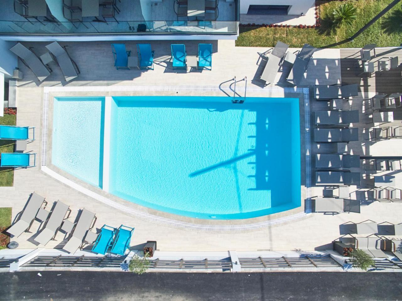 Albatros Suites Vrasná Esterno foto